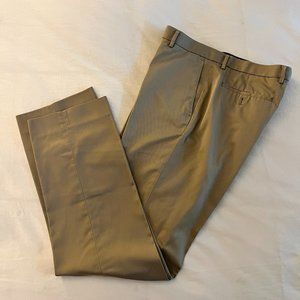 Banana Republic - Men Slim Khaki Slacks - Size 33 x 34